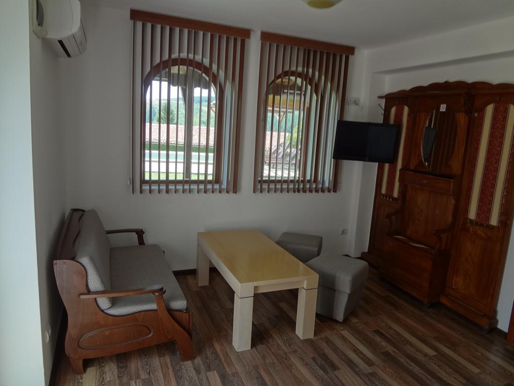 Guest House Diabora Arbanasi Extérieur photo